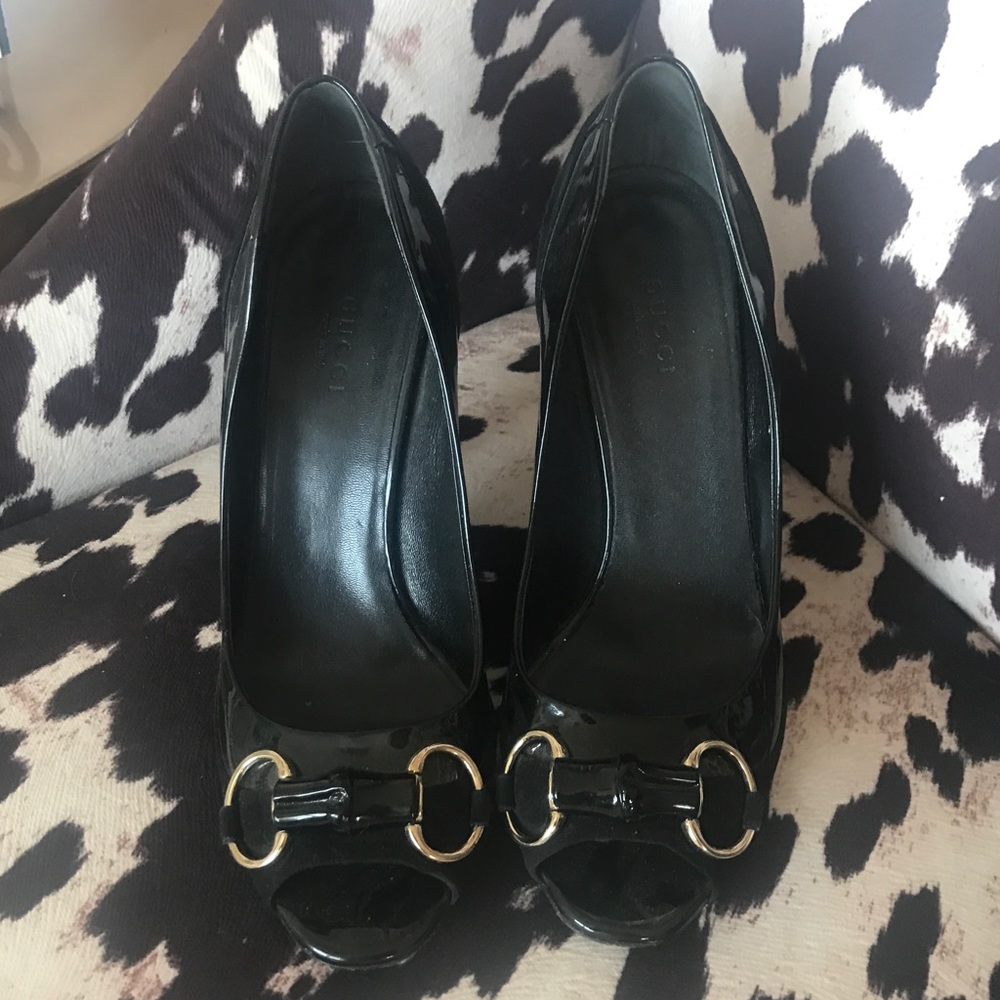 Gucci pumps